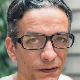 Ibrahim Salah - 尼羅河的希爾頓事件演員 飾演Ihab