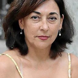 Assun Planas 飾演 Carmen