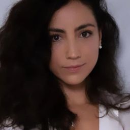 Karla Cruz - This Is Not Berlin演員 飾演Lupe