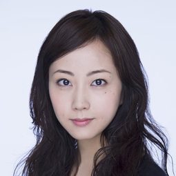 木南晴夏 - 寬鬆世代又怎樣演員 飾演Choi Shi-Ne