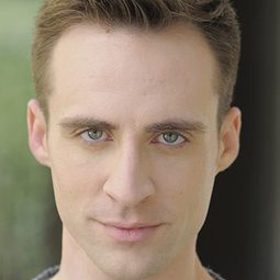 Matthew Zuk 飾演 Mayor Will Goode