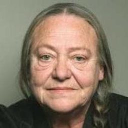 Barbara Morawiecz - Love from a Stranger演員 飾演Lisa