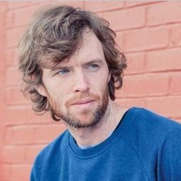 Silas Baxter-Neal 飾演 Self