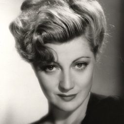 Stella Adler - 馬龍白蘭度私密告白演員 飾演Self (archive footage)