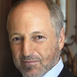 André Aciman - 以你的名字呼喚我演員 飾演Mounir