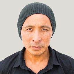 Daewon Song - 舊金山的最後一個黑人演員 飾演Ricky