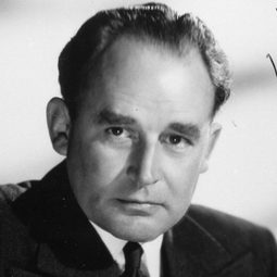 Geoffrey Keen 飾演 Arthur Gregory