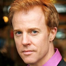 David Lewis - 轟天諜戰演員 飾演Mr. Graham