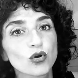 薇洛妮卡哈桑 飾演 