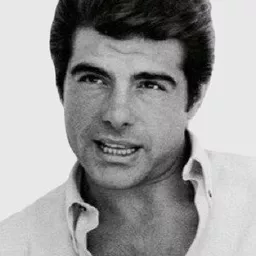 Juan Luis Galiardo 飾演 Miguel de Cervantes