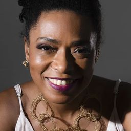 Vilma Melo 飾演 Doutora Vera