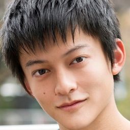 Kohei Fukuyama 飾演 