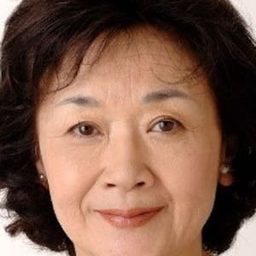 Fumie Kitahara 飾演 Mrs. Kobayashi