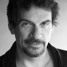 Pierre Diot 飾演 Keller