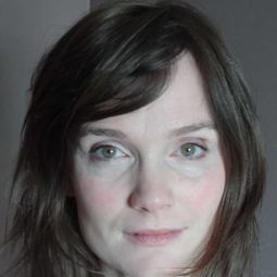 Anne-Pascale Clairembourg - 兒童欺戲樂園演員 飾演Victoire's Mother