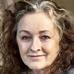 Kirsten Lehfeldt 飾演 Ellen