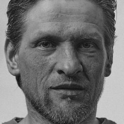 Vasyl Kukharskyi 飾演 Yura