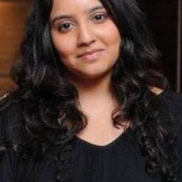 Pushtiie Shakti 飾演 Radha