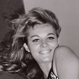 Kathy Horan 飾演 Annabelle