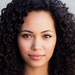 Madeleine Mantock - 異空戰士演員 飾演Julie
