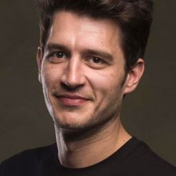 烏拉茲·凱吉拉羅古魯 飾演 