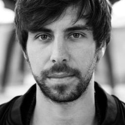 Max Giesinger 飾演 