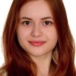 Cansu Demirci 飾演 Mukhtar's Daughter Cemile