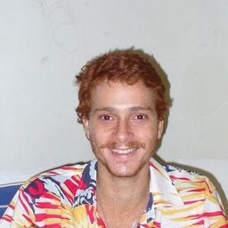 Daniel Zettel - 垃圾男孩演員 飾演Sócio de Carlos