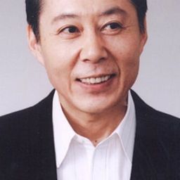 影山英俊 飾演 