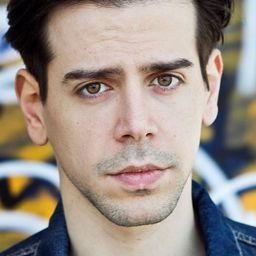 Salvatore Langella - 波希米亞音樂巨匠演員 飾演Count of San Paolo