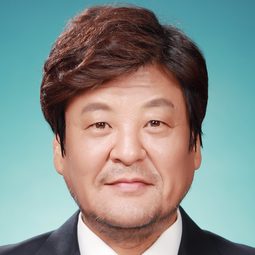 成誌婁 飾演 Detective Park