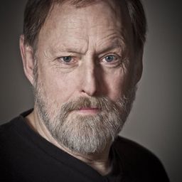 Claes Ljungmark 飾演 The Minister of Justice