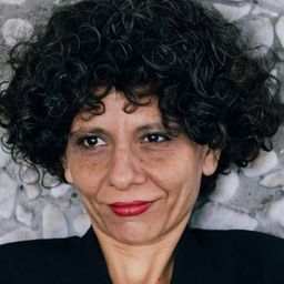 Gabriela Saidón 飾演 Flor