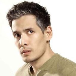 克里斯汀·瓦斯奎茲 飾演 Miguel