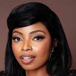 Nirvana Nokwe-Mseleku 飾演 Mayi