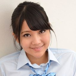 玉城マイ 飾演 