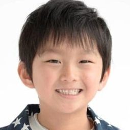 若林瑠海 飾演 Young Ryuta Kudo