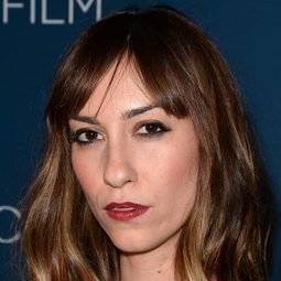 Gia Coppola 飾演 Gia Coppola
