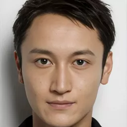 Eiki Kitamura 飾演 