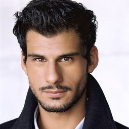 Skyler Bible - 史迪仔演員 飾演Agent Foster