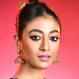 帕麗·丹 飾演 Kajori Sen Public Procecuter