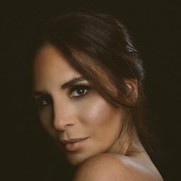 Alexandra Rapaport - The Disappearing Illusionist演員 飾演Maria's mother