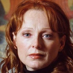 Marnie McPhail - Jingle Bell Princess演員 飾演Annie Cutler