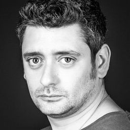 Anton Eldarov 飾演 Shustry (voice)