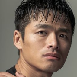 Kim Chul-yoon - 喬王出任務演員 飾演Priest