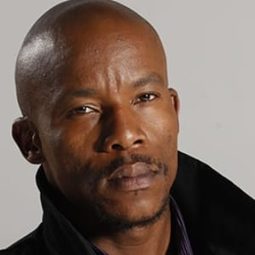 Mduduzi Mabaso 飾演 Luyanda