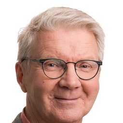 Pirkka-Pekka Petelius 飾演 Ruuskanen