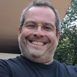 Adriano Siri 飾演 Gallo