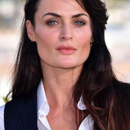 琳·芮妮 飾演 Stella