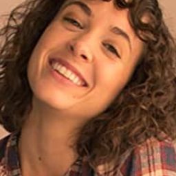 Natalie Paige Goldberg 飾演 Becky